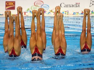 Synchronized-Swimming-12