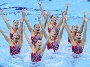 Synchronized-Swimming-18